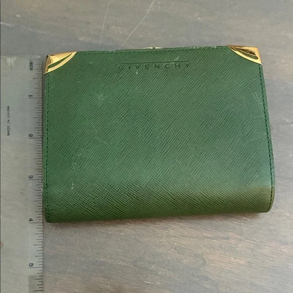 VINTAGE Givenchy Forest Green Bifold Compact Wallet w Gold Tone Accents Leather - Picture 9 of 9